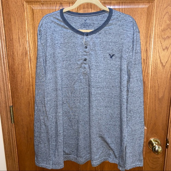 Long sleeved American Eagle t-shirt